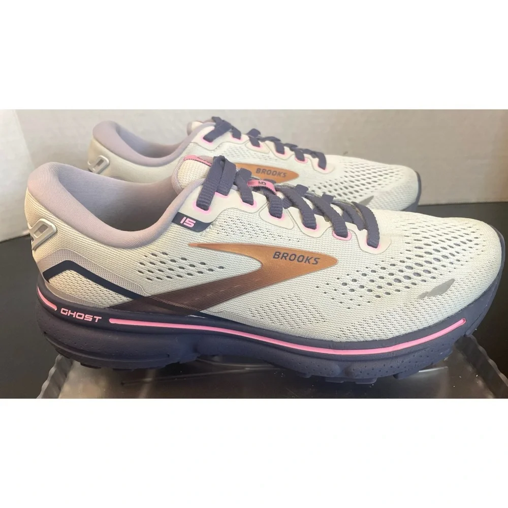 Women's Ghost 15 Running Shoes Sz 6.5  Gray/Pink - Picture 3 of 11